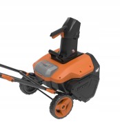 Ergonomiczny uchwyt z włącznikiem i dźwignią obrotu komina odśnieżarki WORX 40V