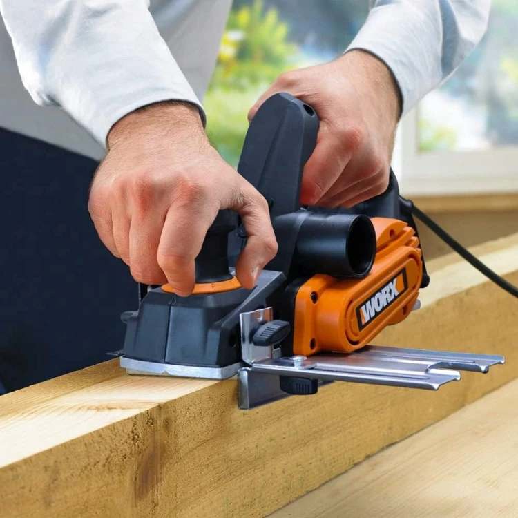 WORX-STRUG-ELEKTRYCZNY-750W-WX615-Zasilanie-sieciowe.jpg