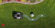 Inteligentny robot koszący Roborock Z120 LiDAR omijający przeszkody w ogrodzie dzięki systemowi kamer i laserów