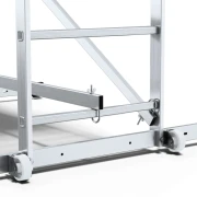 Kółka transportowe na stabilizatorze bazowym rusztowania aluminiowego Drabest IKAR