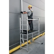 Złożone rusztowanie drabinowe Drabest 2x7 PRO przygotowane do przewozu samochodem