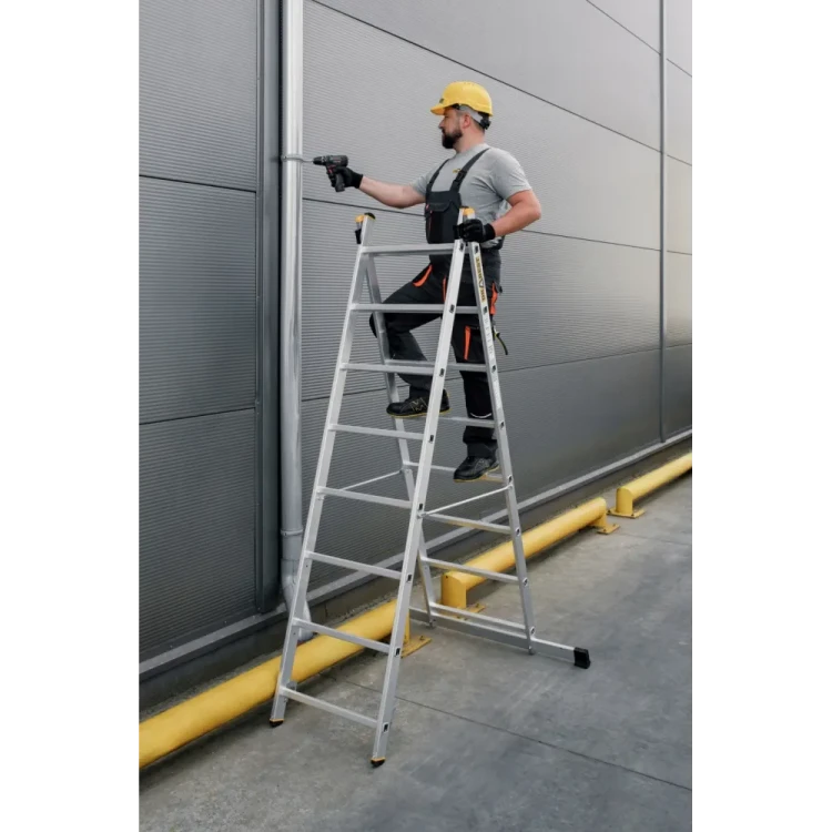 Dwustronna drabina wolnostojąca aluminiowa rozłożona z modułów Drabest 2x8 PRO