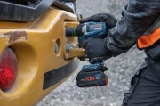 Cyfrowy interfejs sterujący HMI i moduł łączności Bluetooth w kluczu Bosch GDS 18V-750 C