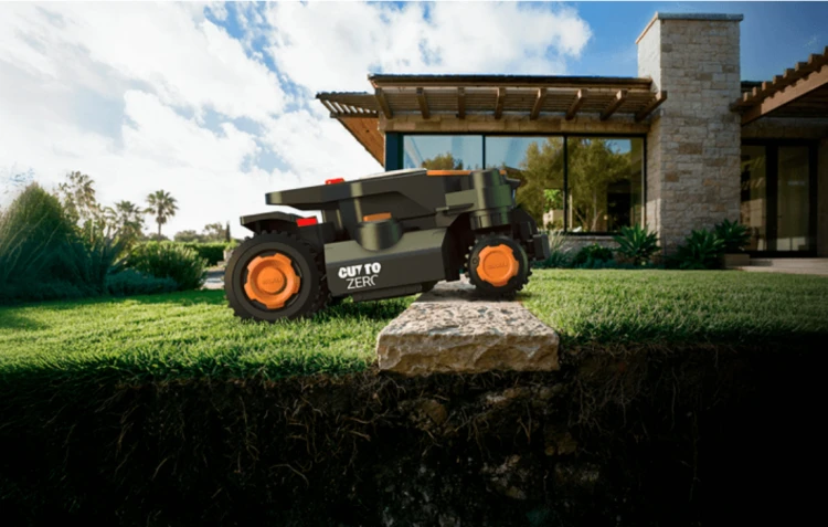 WORX Landroid WR344E kosi strome zbocza o nachyleniu do 84 procent