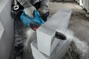 Ergonomiczny uchwyt i symetryczna konstrukcja piły łańcuchowej Bosch GAC 250
