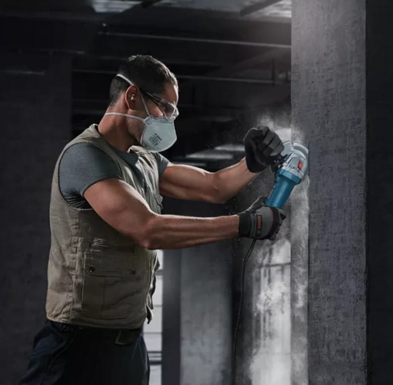 Ergonomiczny smukły chwyt szlifierki kątowej PRO BOSCH GWS 9-125 S